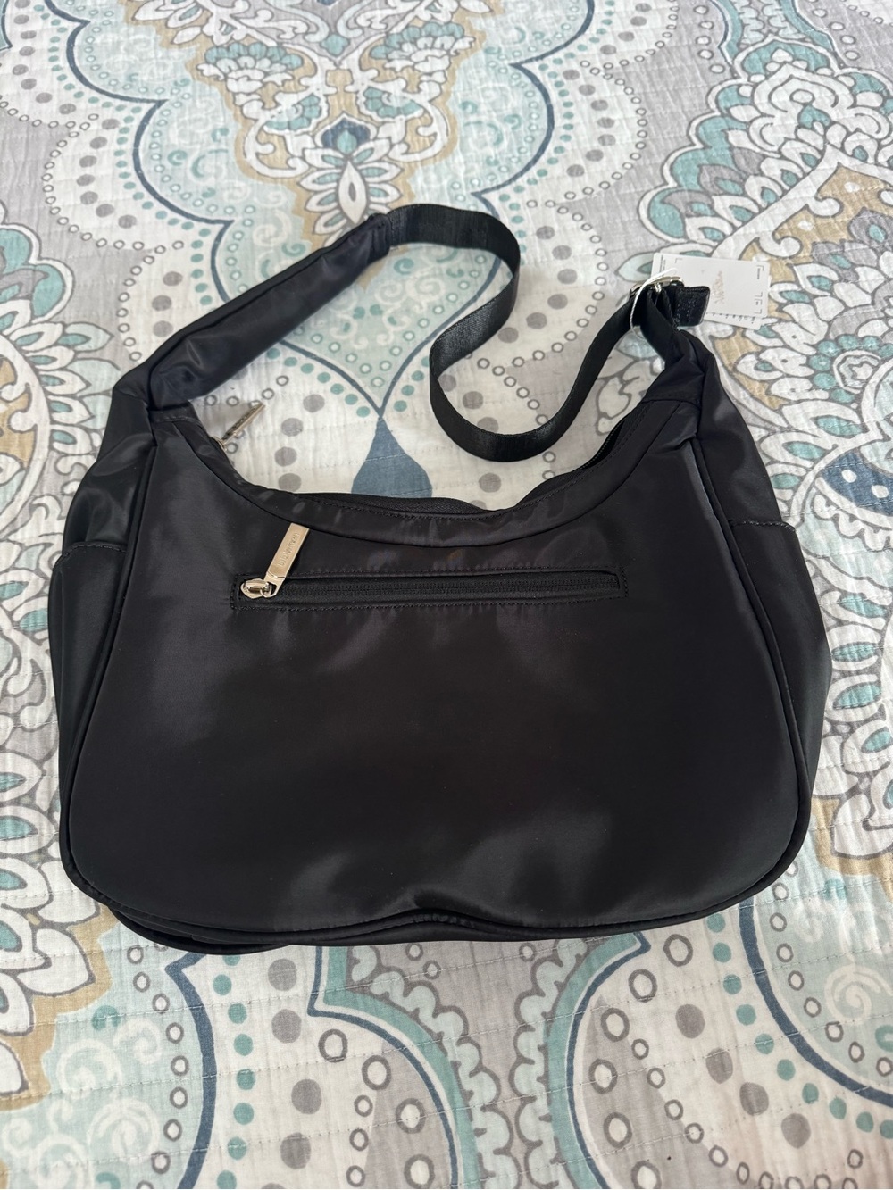 lululemon athletica Black Shoulder Hobo Bag with Silver Logo - Picture 4 of 5
